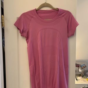 Lululemon Swiftly Tech Top Size 8